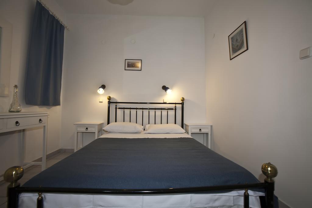 Villa 9 Muses Vári Habitación foto
